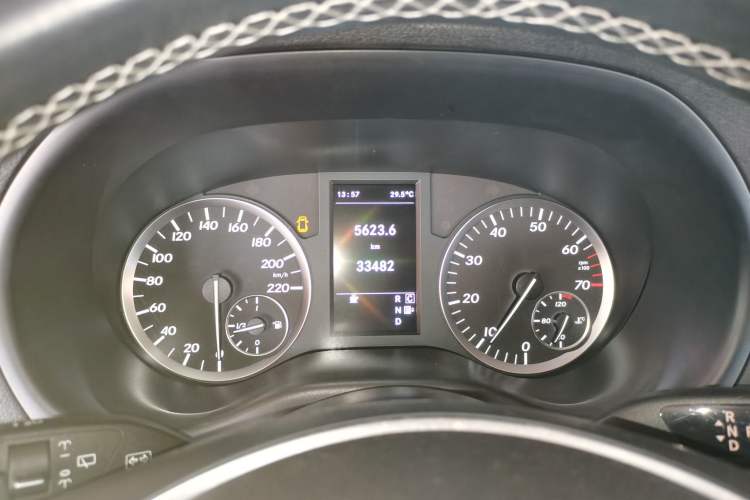 Used Mercedes-Benz Vito 2016 2.0T Business Edition Instrument Cluster