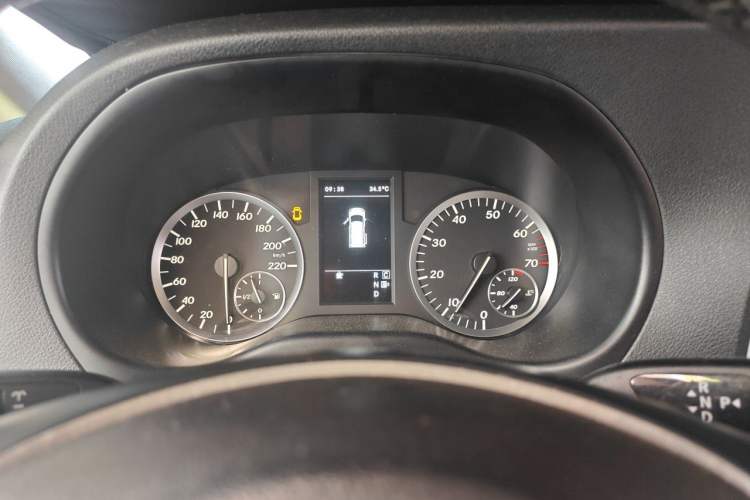 Used Mercedes-Benz Vito 2016 2.0T Business Edition Instrument Cluster