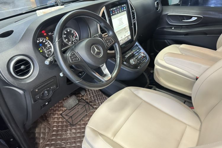 Used Mercedes-Benz Vito 2016 2.0T Business Edition Interior 11
