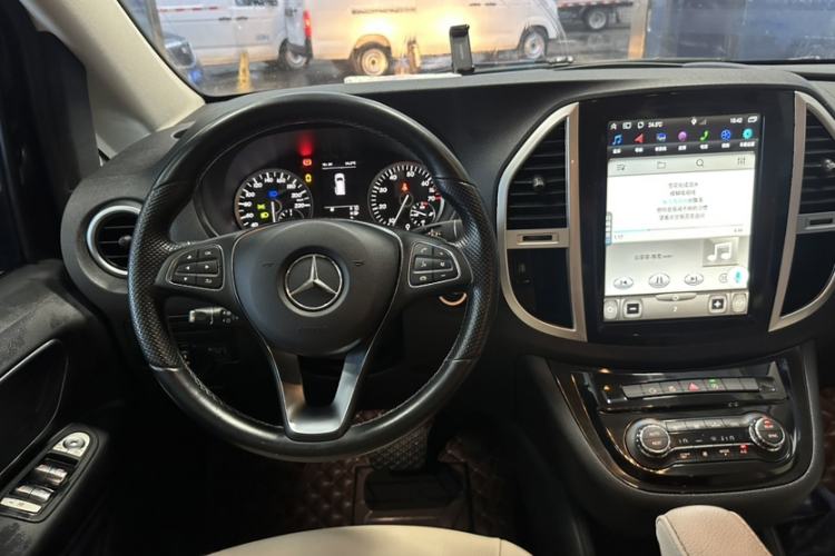 Used Mercedes-Benz Vito 2016 2.0T Business Edition Interior 12