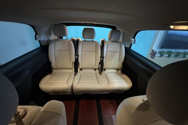 Used Mercedes-Benz Vito 2016 2.0T Business Edition Interior 6