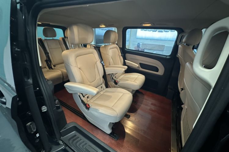 Used Mercedes-Benz Vito 2016 2.0T Business Edition Interior 8