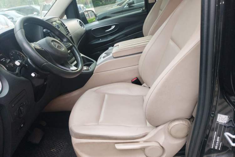 Used Mercedes-Benz Vito 2016 2.0T Business Edition Left Front Seat