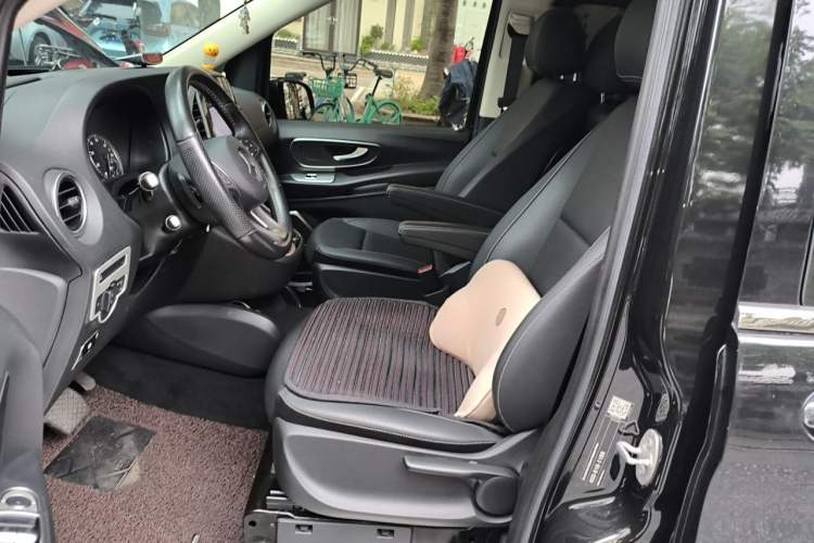 Used Mercedes-Benz Vito 2016 2.0T Business Edition Left Front Seat