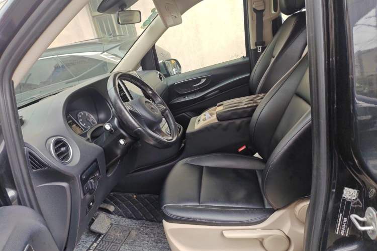 Used Mercedes-Benz Vito 2016 2.0T Business Edition Left Front Seat