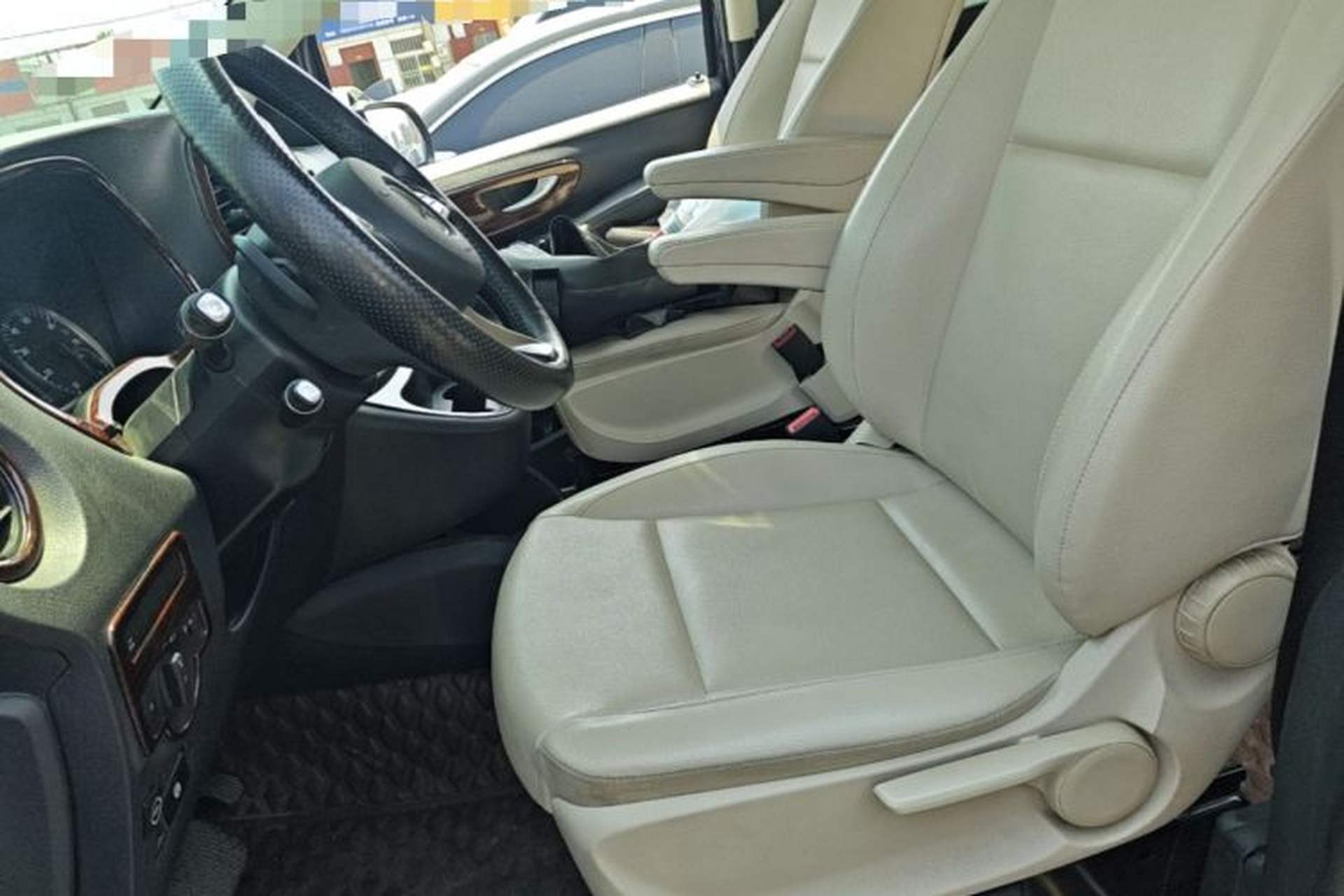 Used Mercedes-Benz Vito 2016 2.0T Business Edition Left Front Seat
