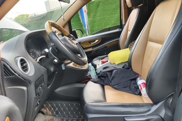 Used Mercedes-Benz Vito 2016 2.0T Elite Edition Left Front Seat
