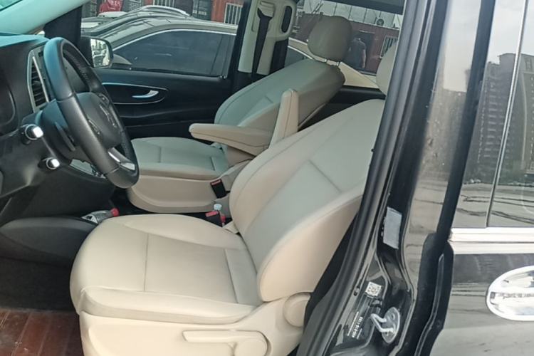 Used Mercedes-Benz Vito 2016 2.0T Business Edition Left Front Seat