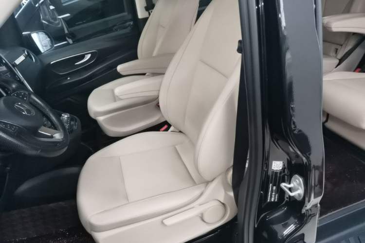 Used Mercedes-Benz Vito 2016 2.0T Business Edition Left Front Seat