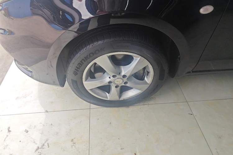 Used Mercedes-Benz Vito 2016 2.0T Elite Edition Left Front Wheel Hub