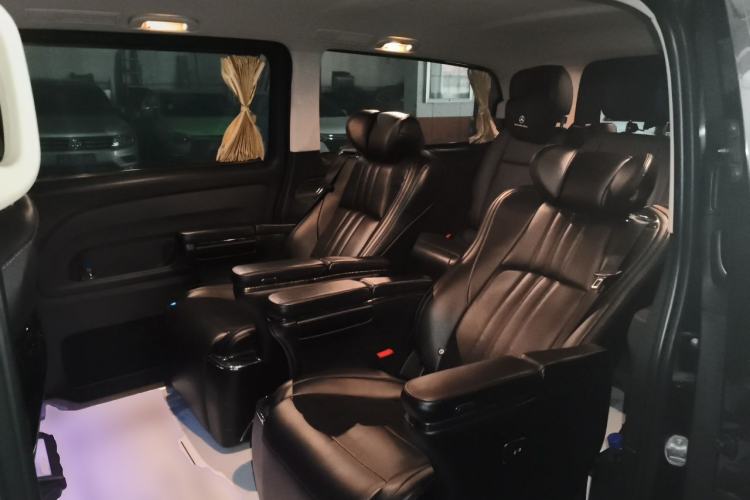Used Mercedes-Benz Vito 2016 2.0T Business Edition Left Rear Seat