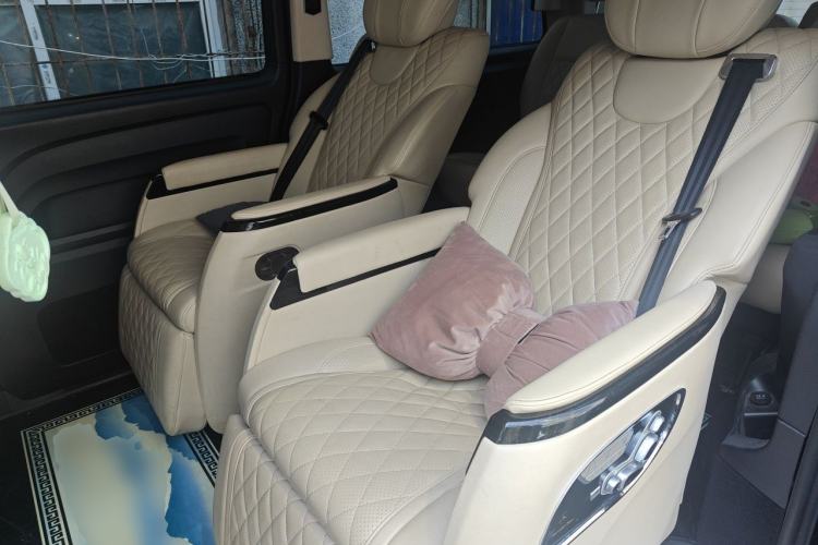 Used Mercedes-Benz Vito 2016 2.0T Business Edition Left Rear Seat