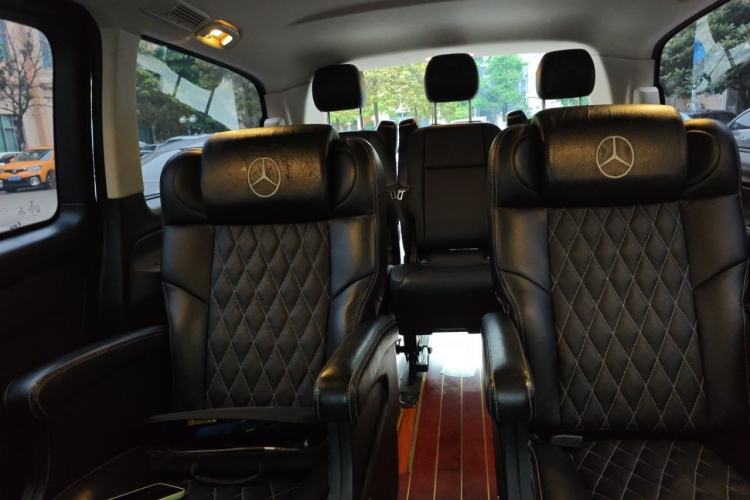 Used Mercedes-Benz Vito 2016 2.0T Elite Edition Left Rear Seat