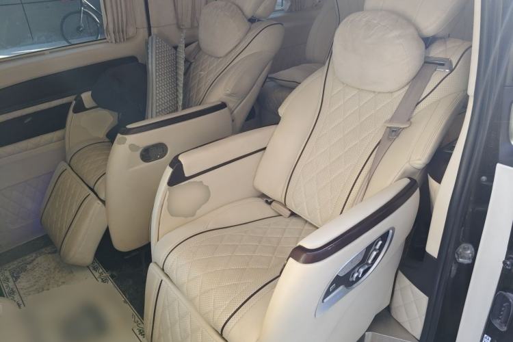 Used Mercedes-Benz Vito 2016 2.0T Business Edition Left Rear Seat