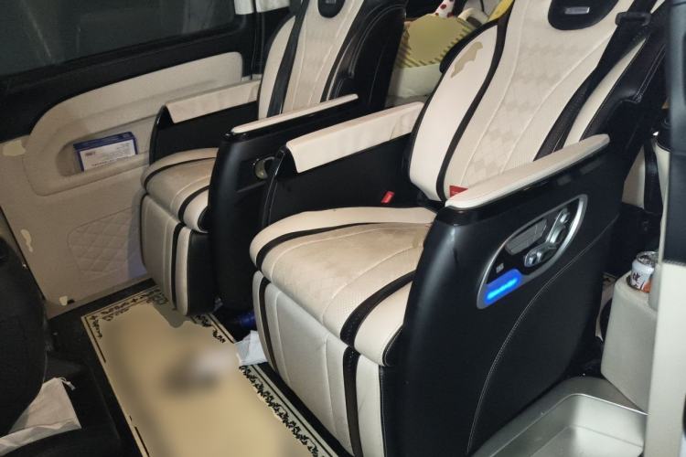 Used Mercedes-Benz Vito 2016 2.0T Business Edition Left Rear Seat