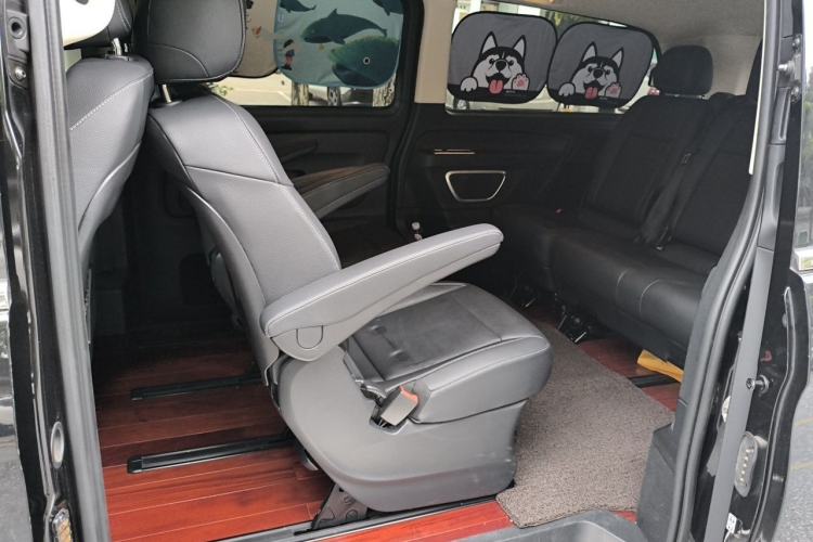 Used Mercedes-Benz Vito 2016 2.0T Business Edition Left Rear Seat