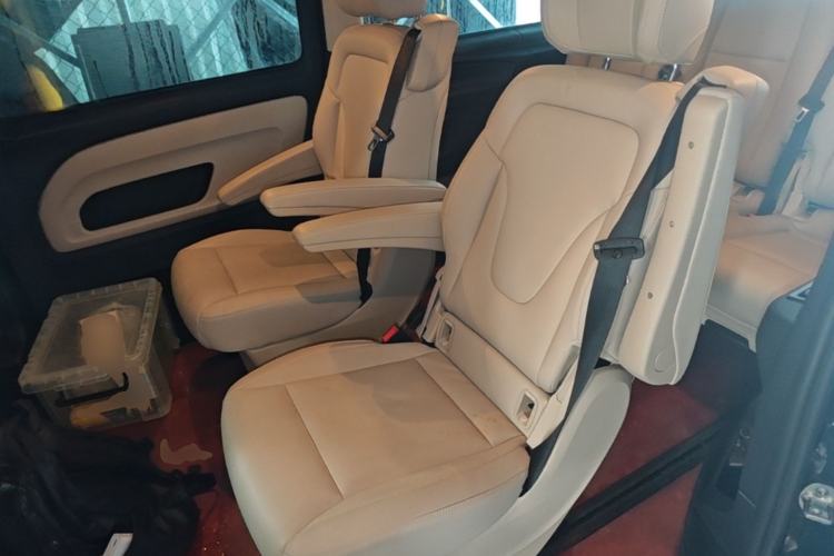 Used Mercedes-Benz Vito 2016 2.0T Business Edition Left Rear Seat