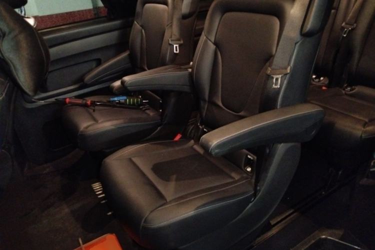 Used Mercedes-Benz Vito 2016 2.0T Business Edition Left Rear Seat