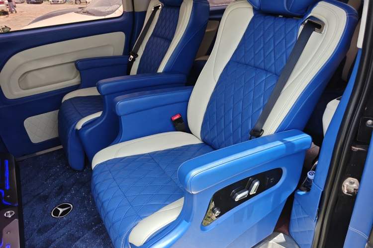 Used Mercedes-Benz Vito 2016 2.0T Business Edition Left Rear Seat