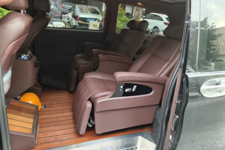 Used Mercedes-Benz Vito 2016 2.0T Business Edition Left Rear Seat