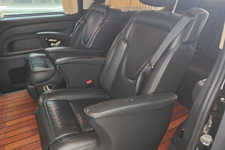 Used Mercedes-Benz Vito 2016 2.0T Business Edition Left Rear Seat