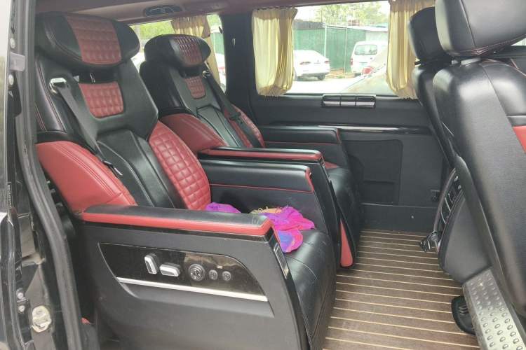 Used Mercedes-Benz Vito  Left Rear Seat