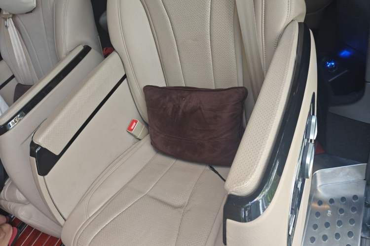 Used Mercedes-Benz Vito 2016 2.0T Business Edition Left Rear Seat