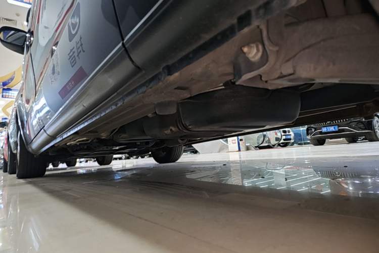 Used Mercedes-Benz Vito 2016 2.0T Business Edition Left Side Sill