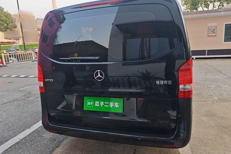 Used Mercedes-Benz Vito 2016 2.0T Elite Version 9-seater Rear
