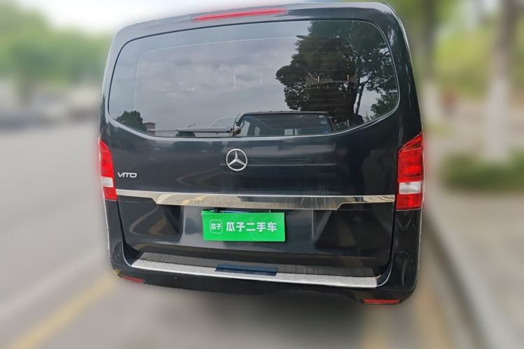 Used Mercedes-Benz Vito 2016 2.0T Elite Version 9-seater Rear