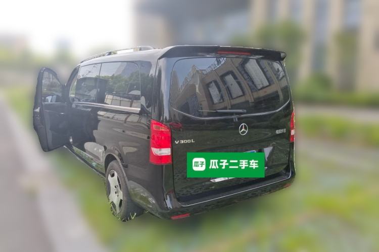 Used Mercedes-Benz Vito 2016 2.0T Elite Edition Rear Left 45 Deg
