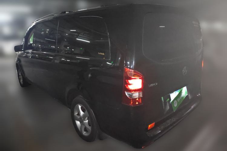 Used Mercedes-Benz Vito 2016 2.0T Elite Edition Rear Left 45 Deg