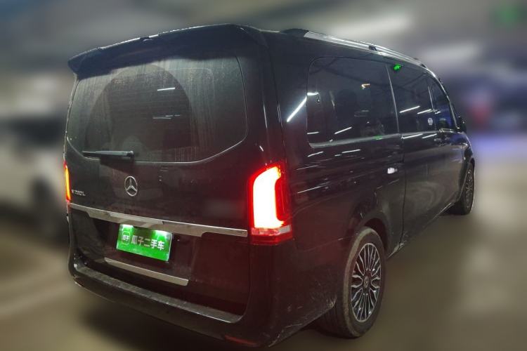 Used Mercedes-Benz Vito 2016 2.0T Elite Edition Rear Right 45 Deg