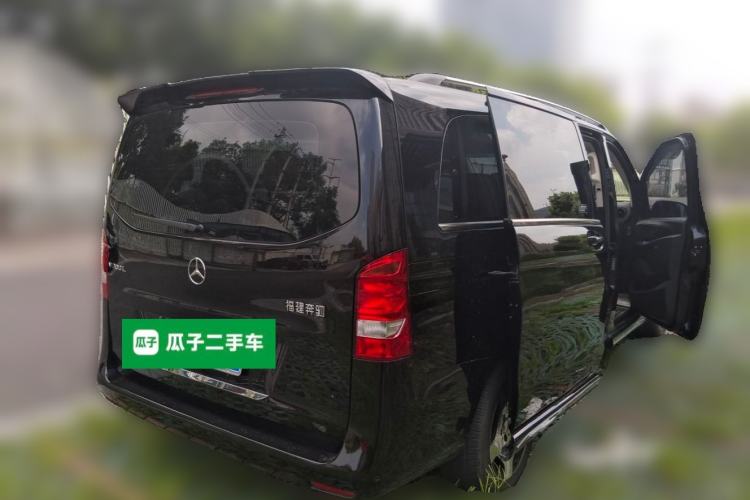 Used Mercedes-Benz Vito 2016 2.0T Elite Edition Rear Right 45 Deg