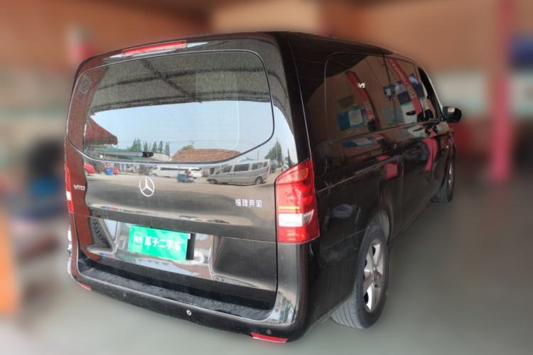 Used Mercedes-Benz Vito 2016 2.0T Business Edition Rear Right 45 Deg
