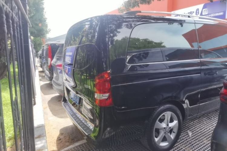Used Mercedes-Benz Vito 2016 2.0T Elite Edition Rear Right 45 Deg