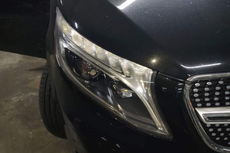 Used Mercedes-Benz Vito 2016 2.0T Elite Edition Right Front Headlight