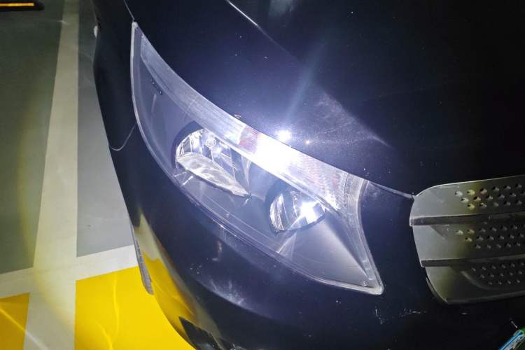 Used Mercedes-Benz Vito 2016 2.0T Elite Edition Right Front Headlight