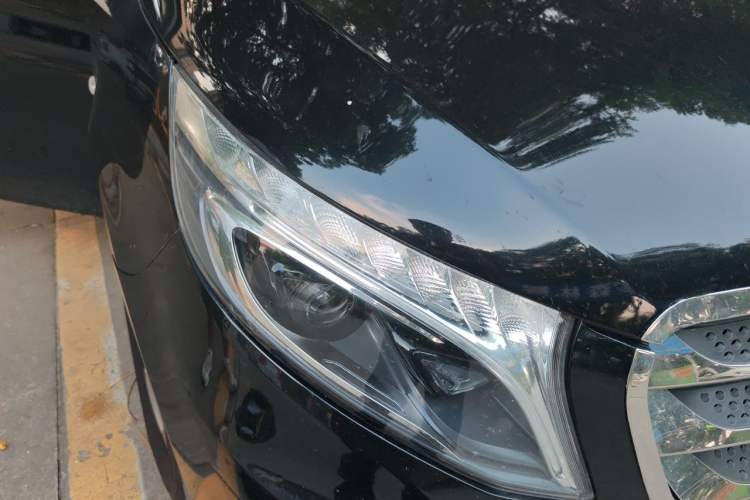 Used Mercedes-Benz Vito 2016 2.0T Elite Edition Right Front Headlight