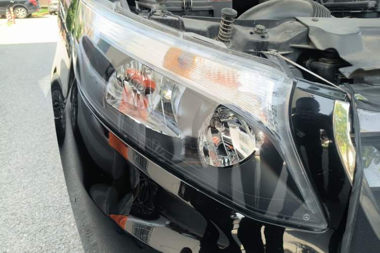 Used Mercedes-Benz Vito 2016 2.0T Business Edition Right Front Headlight