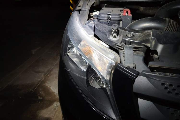 Used Mercedes-Benz Vito 2016 2.0T Business Edition Right Front Headlight