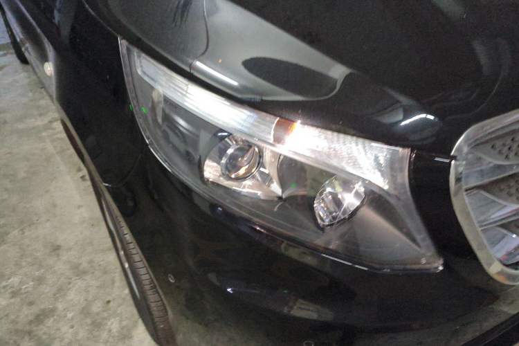 Used Mercedes-Benz Vito 2016 2.0T Business Edition Right Front Headlight