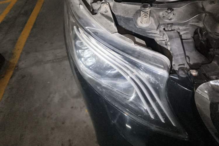 Used Mercedes-Benz Vito 2016 2.0T Business Edition Right Front Headlight