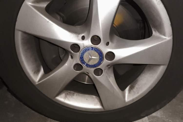 Used Mercedes-Benz Vito 2016 2.0T Business Edition Right Front Wheel Hub