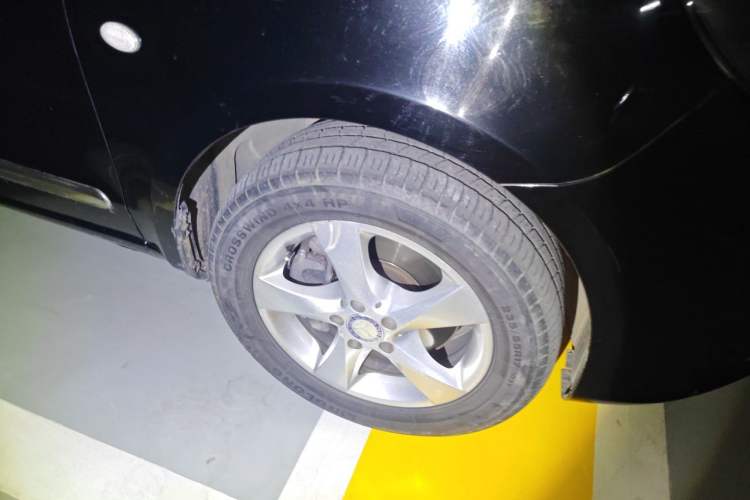 Used Mercedes-Benz Vito 2016 2.0T Elite Edition Right Front Wheel Hub