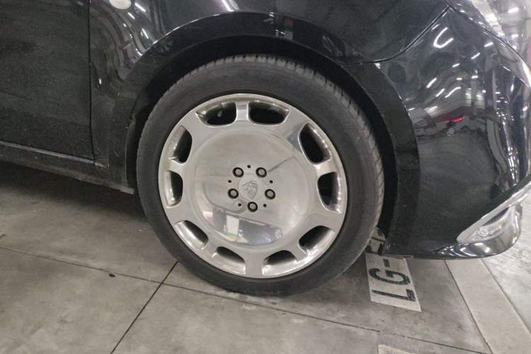 Used Mercedes-Benz Vito 2016 2.0T Elite Edition Right Front Wheel Hub