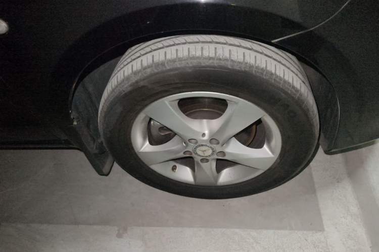 Used Mercedes-Benz Vito 2016 2.0T Business Edition Right Front Wheel Hub