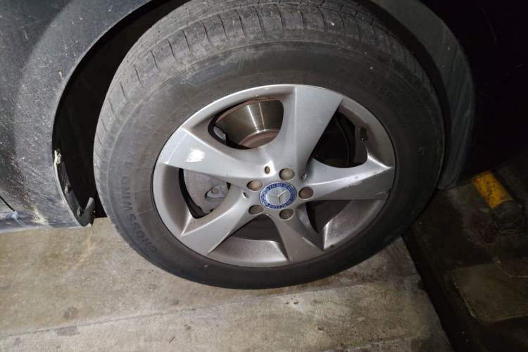 Used Mercedes-Benz Vito 2016 2.0T Business Edition Right Front Wheel Hub