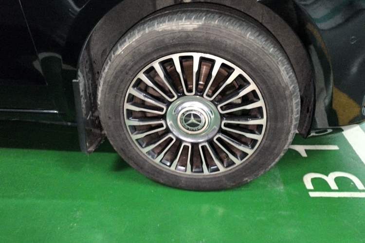 Used Mercedes-Benz Vito 2016 2.0T Business Edition Right Front Wheel Hub