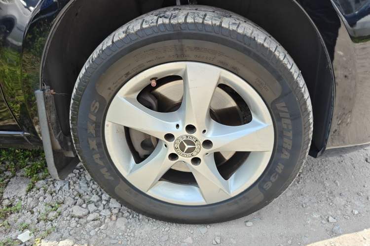 Used Mercedes-Benz Vito 2016 2.0T Business Edition Right Front Wheel Hub